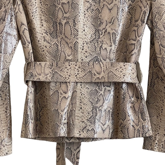 Vintage VS2 by Vakko tan & black animal printed leather jacket with belt - Picture 13 of 13